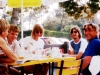 1989 im Biergarten nach Ka8 Abrüsten im Sommerregen
